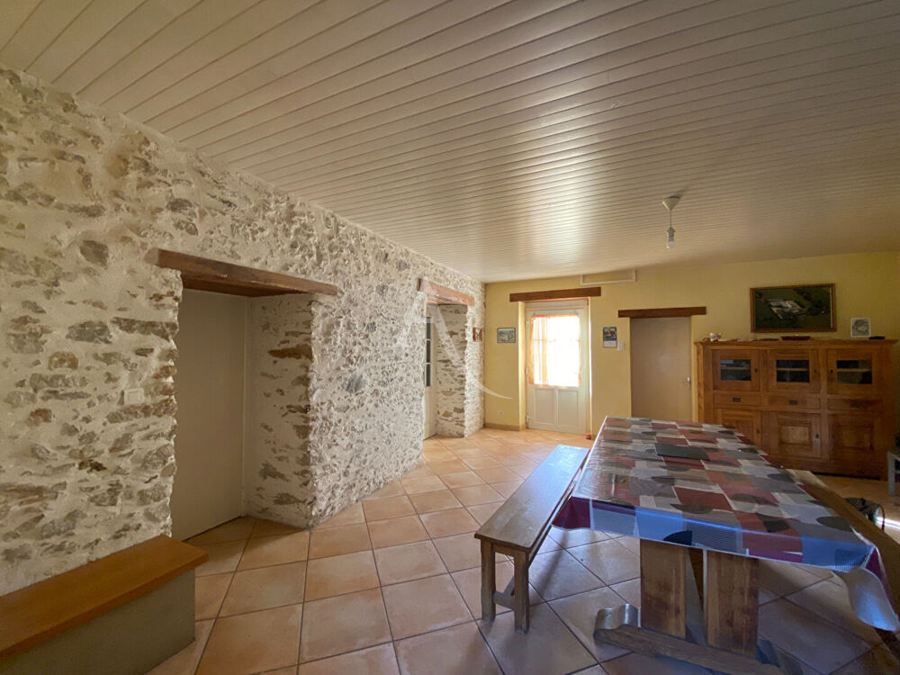 Maison 7 pièces 216 m² · à Machecoul Saint Meme · 216 m² · 224 400 €