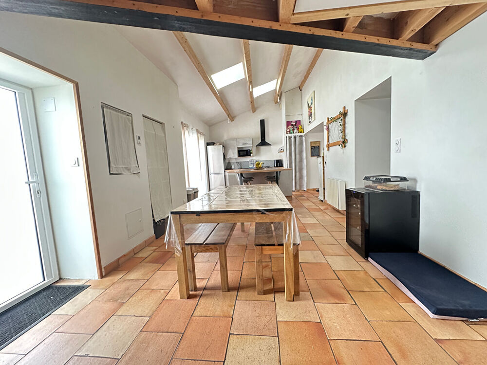 Vente Maison Maison en pierre 3 chambres à vendre à Maché Mache