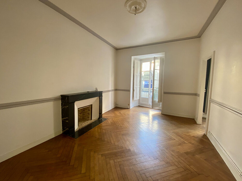 GRASLIN - Appartement 3 pièces 57.95m²