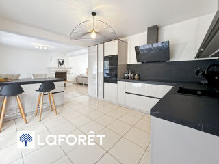  Maison à vendre 7 pièces 148 m²