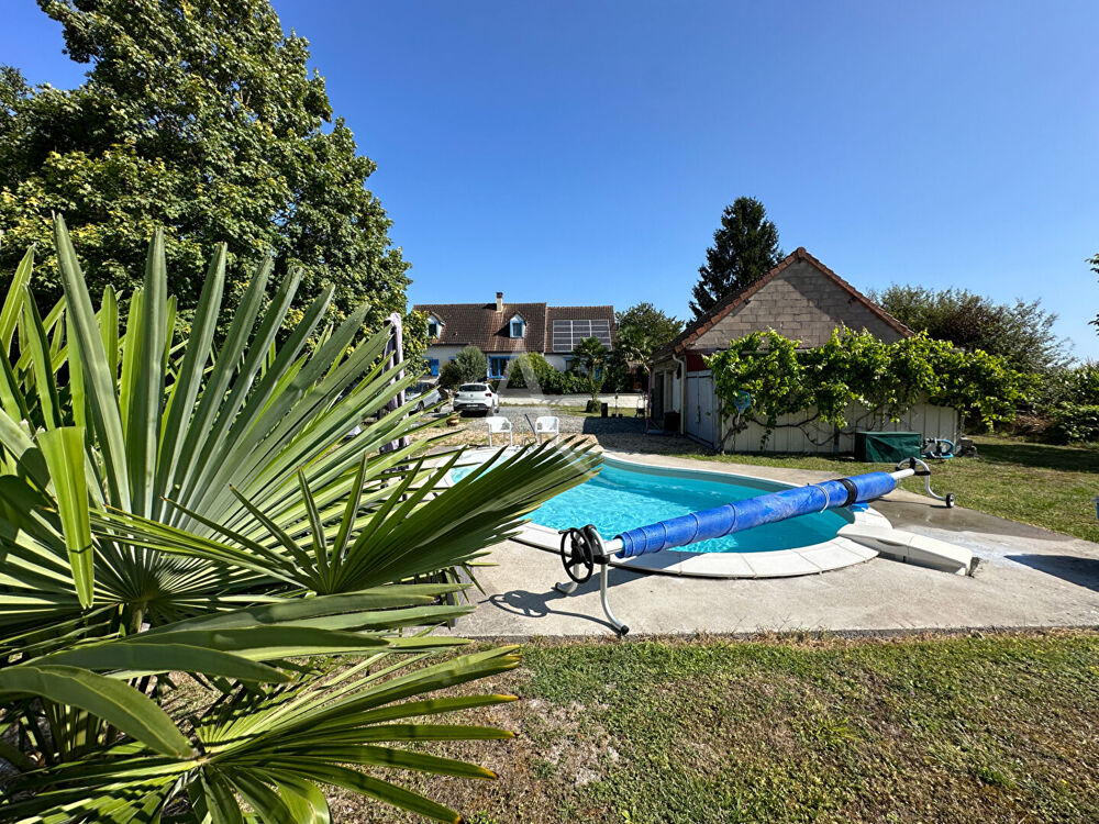 CHATELLERAULT - 5 MIN DU CENTRE VILLE - MAISON FAMILIALE - 5/6 CHAMBRES - UN T2 A LOUER