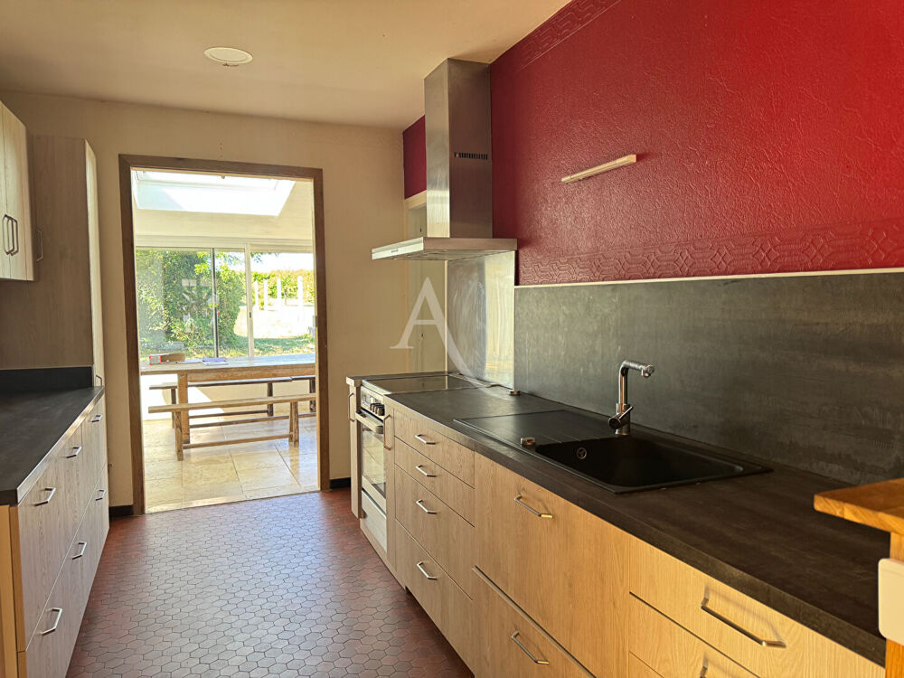 Mouzeuil-St-Martin - 130 m² - plain-pied