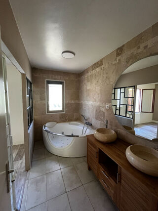  Maison � vendre 7 pi�ces 180 m�