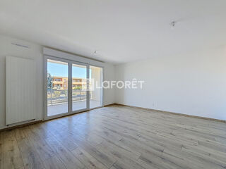  Appartement à louer 2 pièces 45 m²