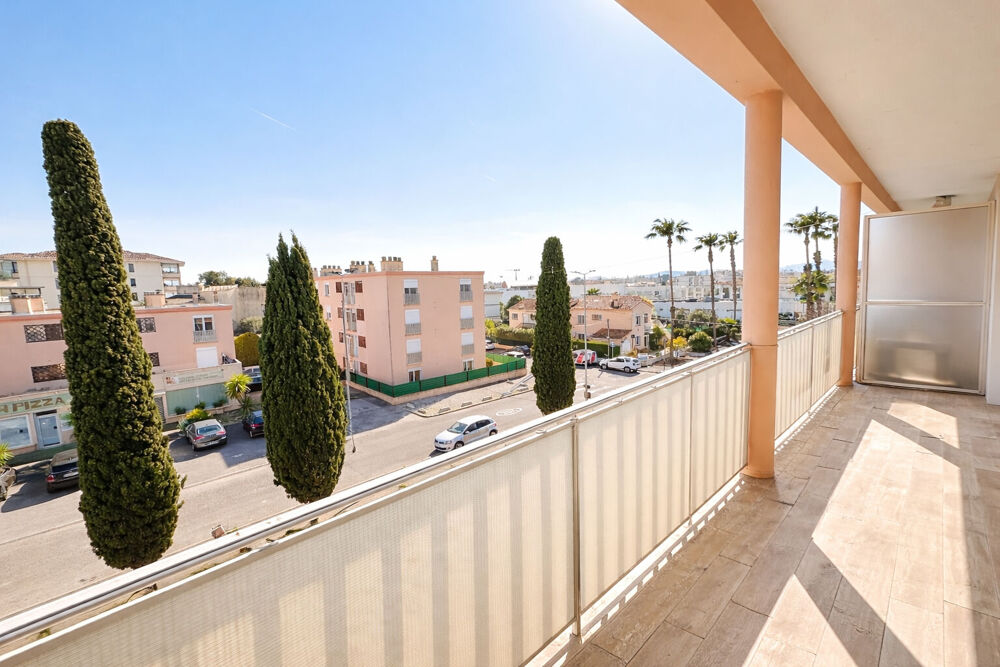 Vente Appartement Appartement 3 pièces lumineux à vendre à Saint-Raphaël - Dernier étage avec terrasse Saint raphael