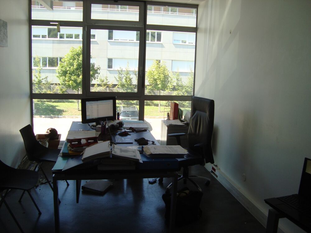   Local commercial - 7 pièce(s) - 133.74 m2 Besancon