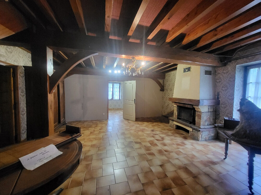 Vente Maison Coup de coeur pour cette authentique maison en pisé à rénover, alliant charme et potentiel ! Frans
