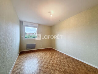  Appartement � louer 4 pi�ces 99 m�