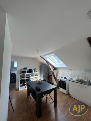  Appartement à louer 3 pièces 47 m²