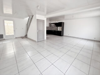  Maison à louer 4 pièces 76 m²