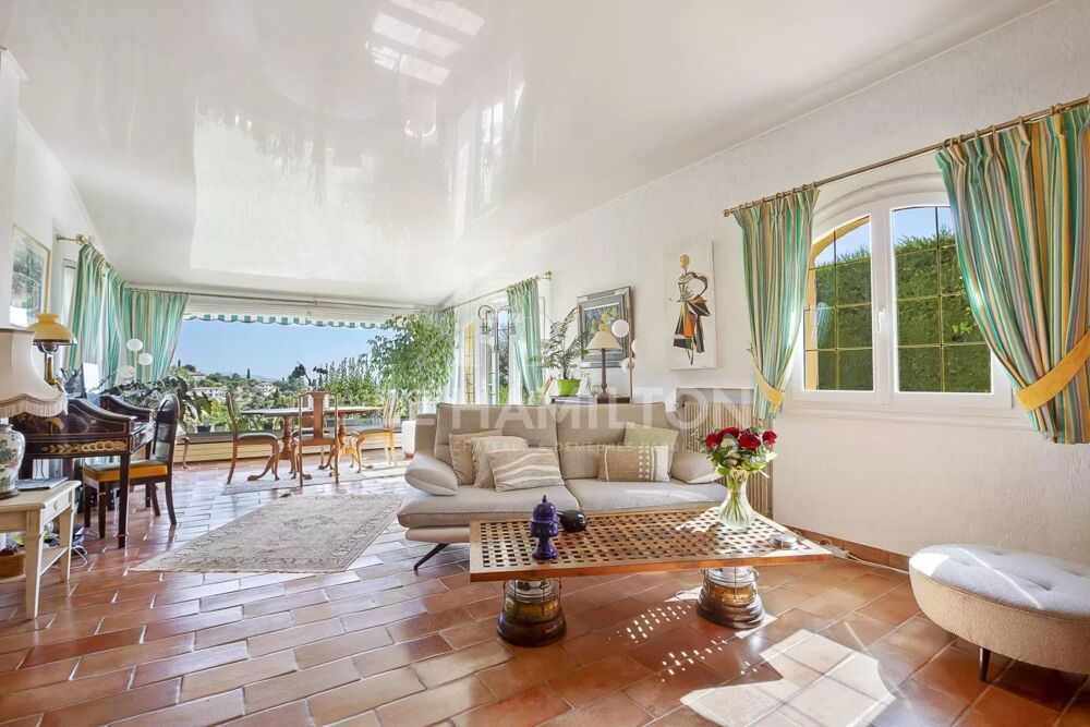 à vendre  Maison Le Rouret (06650)