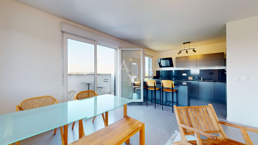 Location Appartement Appartement  Meublé Ivry Sur Seine 3 pièces  78.65 m² avec 3 balcons Ivry sur seine
