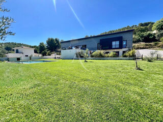  Maison  vendre 6 pices 277 m