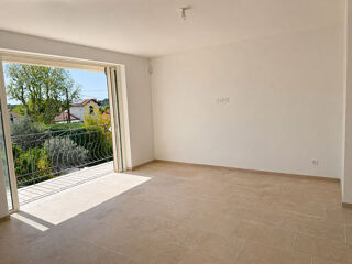  Appartement � louer 4 pi�ces 81 m�