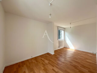  Appartement à louer 2 pièces 42 m²