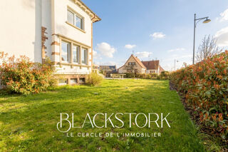  Villa � vendre 9 pi�ces 250 m�