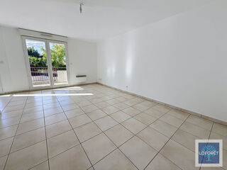  Appartement à louer 2 pièces 47 m²