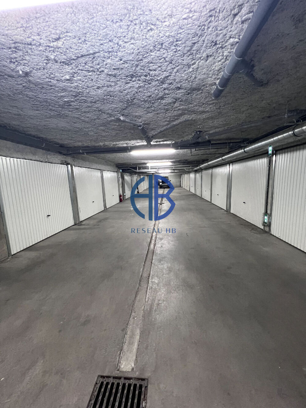 Vente Parking/Garage Garage Villeurbanne 13.50 m2 Villeurbanne