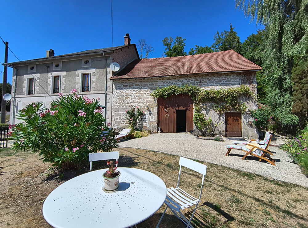 HAUTE-VIENNE-Superbe maison de campagne près d'Ambazac, avec jardins et bois