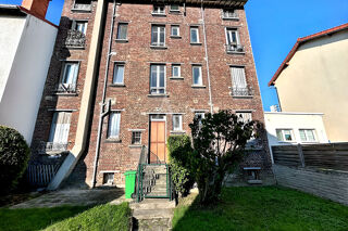  Immeuble à vendre 15 + pièces 334 m²