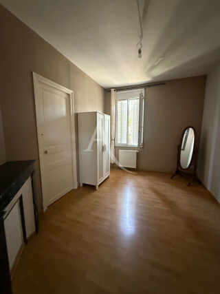  Appartement à louer 3 pièces 67 m²