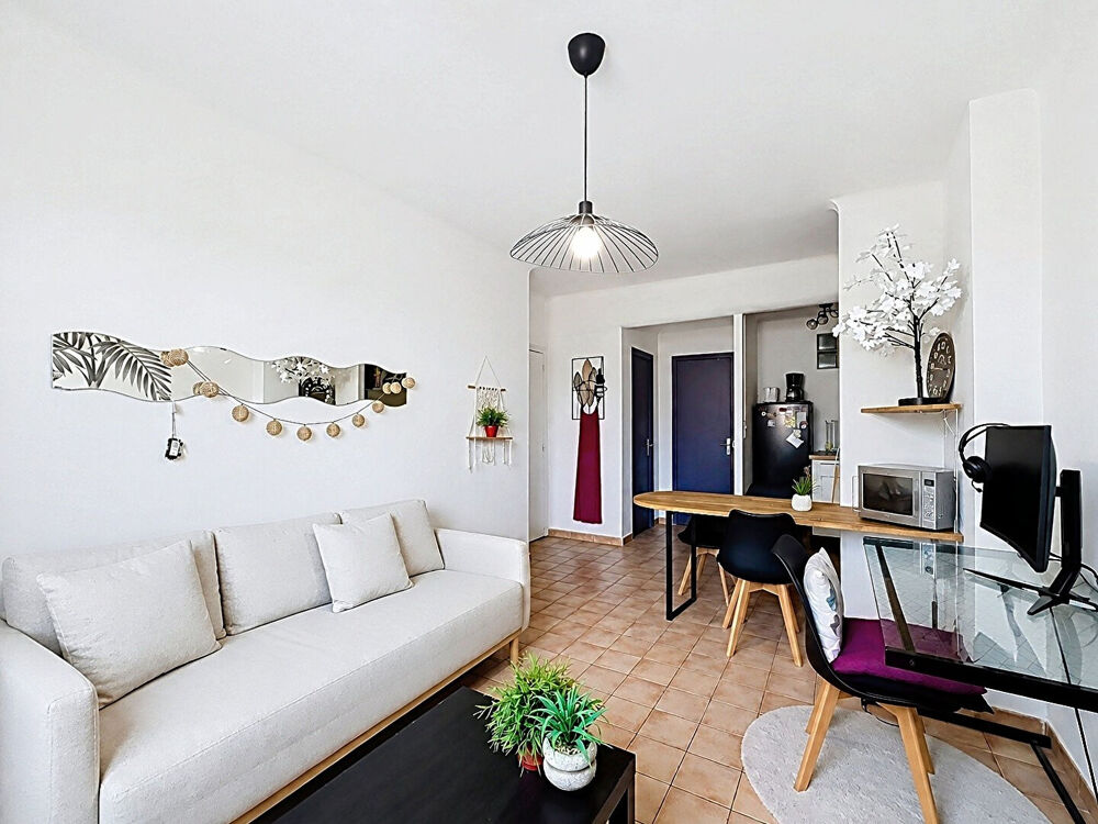 Location Appartement APPARTEMENT T2 CLIMATISÉ 35m² - PLACE DES CORPS SAINTS Avignon