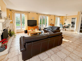  Maison � vendre 9 pi�ces 155 m�