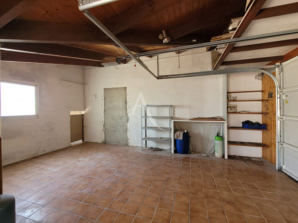 Vente Maison LA ROCHELLE - Quartier Saint-Eloi, Terrain avec dépendances et garage La rochelle
