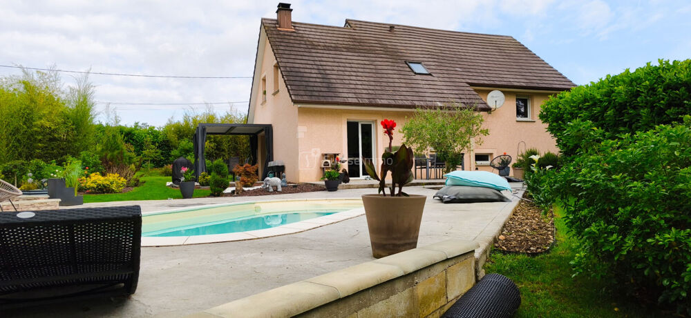 Vente Maison Rare à la vente : maison familiale avec piscine et terrain 18 ares Vallerois le bois
