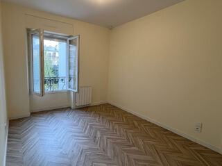  Immeuble à vendre 5 pièces 155 m²