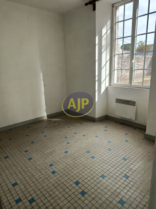  Appartement à louer 4 pièces 70 m²