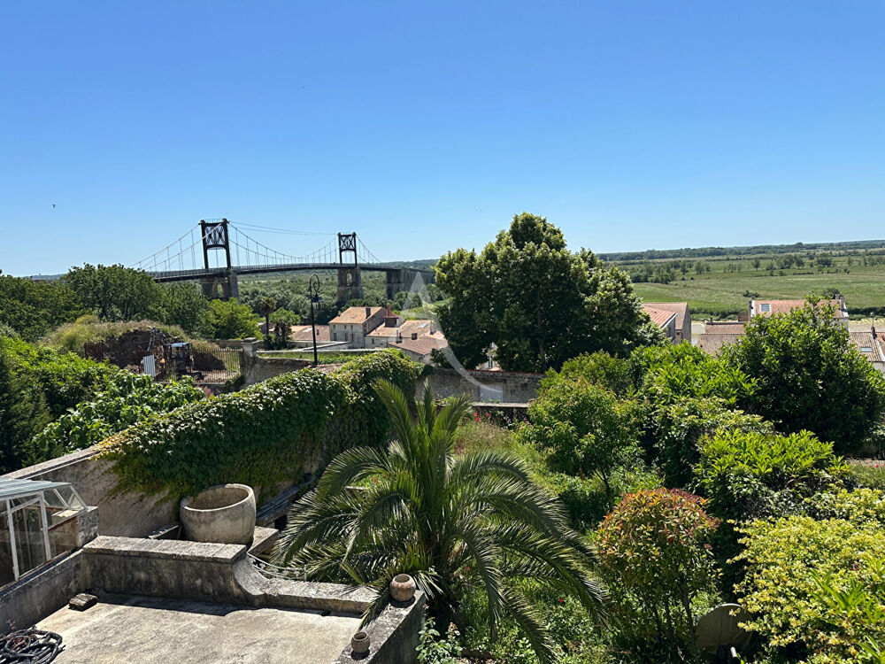 Location Maison TONNAY-CHARENTE ? MAISON DE VILLE 3 CHAMBRES AVEC JARDIN & VUE SUR LA CHARENTE  EXCLUSIVITÉ Tonnay charente