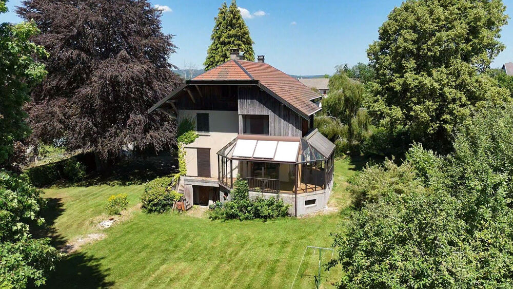 Maison 8 pièces 162 m² · à Belleherbe · 162 m² · 245 000 €