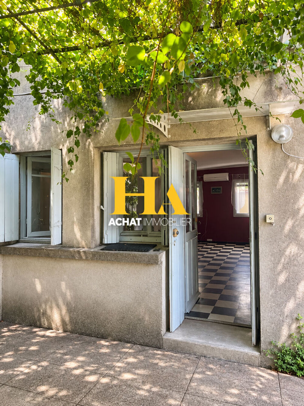 A VENDRE GANGES (dept 34) - 125 m² + terrasse 22 m² - Un bel appartement à réinventer