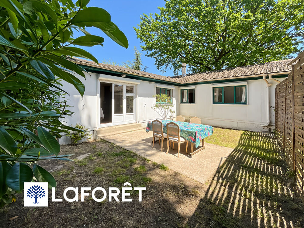 Maison 5 pièces de 103m² de plain pied + dépendance sur un terrain de 426m² environ