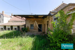 Vente Maison Maison de 200 m² avec 5 chambres et 210 m² de dépendances sur 1 235 m² de terrain Faverolles et coemy