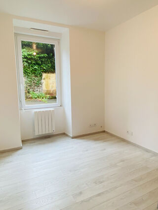 Appartement à louer 3 pièces 50 m²