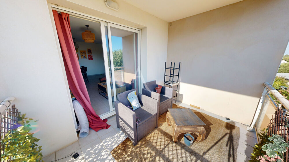 Appartement T2 avec terrasse et 2 stationnements - Quartier Réveillon - vue dégagée