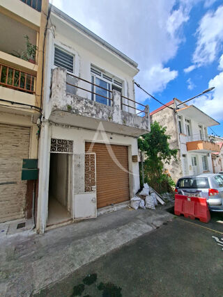  Immeuble à vendre 4 pièces  Fort de france