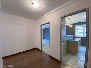  Appartement à louer 4 pièces 85 m²