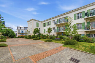 Vente Appartement RUEIL MALMAISON Appartement  4 pièces 81.11 m2 Rueil malmaison