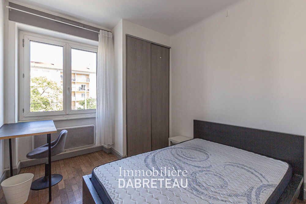Location Appartement CHAMBRE A LOUER DANS APPARTEMENT EN COLOCATION - LYON 8 Lyon 8