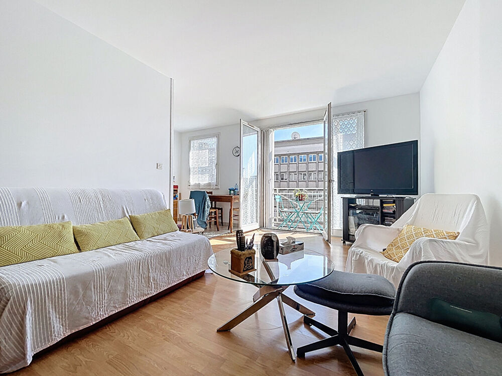 A vendre- Appartement Nantes 3 pièces- 2 chambres, balcon et parking 80.11 m2, quartier ST Anne