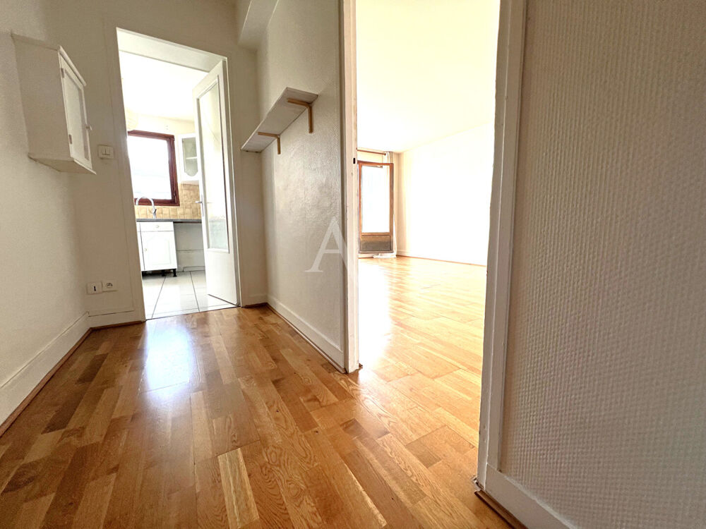 Vente Appartement STUDIO LUMINEUX AVEC EXTÉRIEUR AUX PORTES DE PARIS Montreuil
