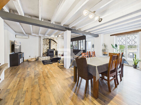   Charmante maison ancienne en pierre avec jardin ? Arcis-le-Ponsart Maison - 5 pi�ce(s) - 129 m�