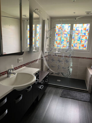  Maison  vendre 5 pices 97 m