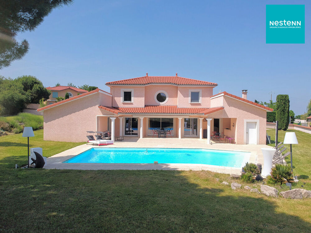 Montbrison (42600) : Maison de prestige 159 m² avec piscine chauffée et terrain arboré de 1919 m²