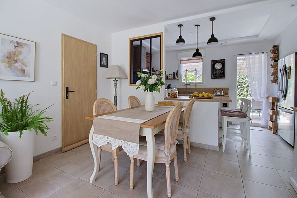 Vente Maison A VENDRE EN EXCLUSIVITE - Villa de 85m2 sur 411 m2 de terrain avec piscine et garage Vidauban