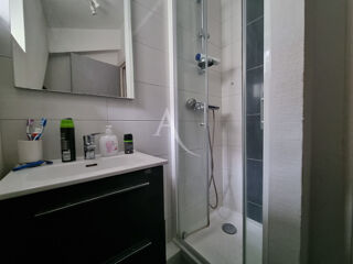  Immeuble � vendre 10 pi�ces 170 m�