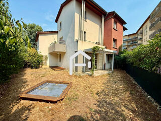  Appartement à louer 4 pièces 80 m²